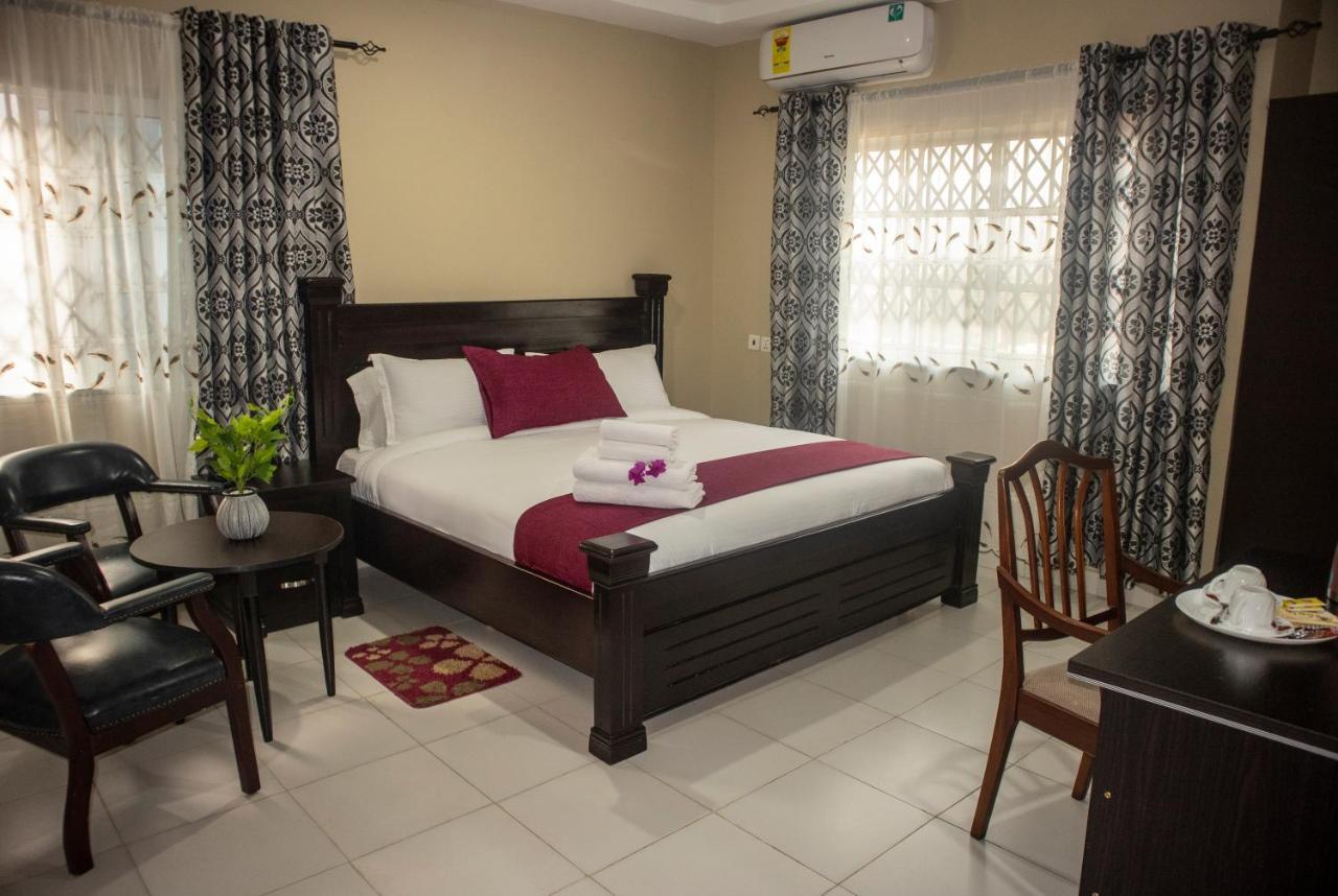 Kislas Luxury Hotel Adenta Luaran gambar