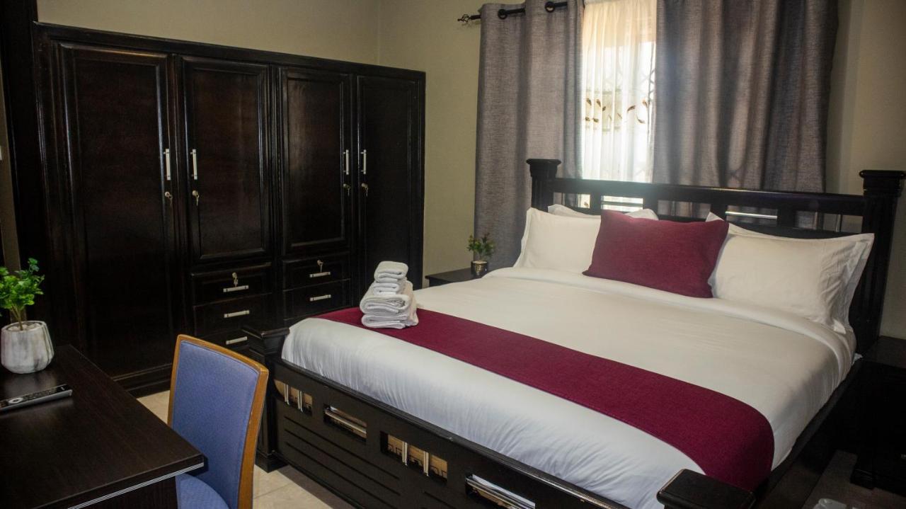 Kislas Luxury Hotel Adenta Luaran gambar